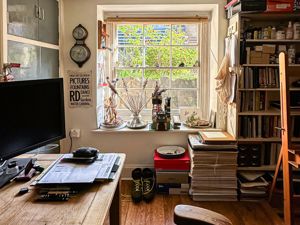 Photo 25- click for photo gallery